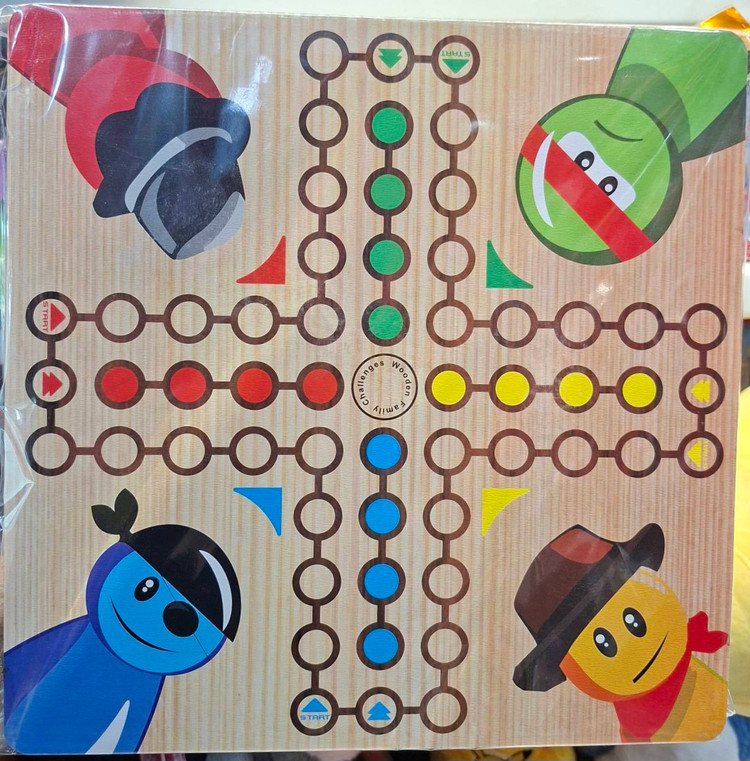 منچ و ماروپله چوبی ۴ نفره