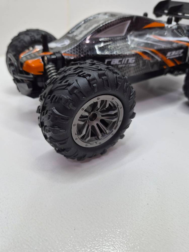 ماشین کنترلی آفرود Rock Crawler باطریخور شارژی Super Racing Car