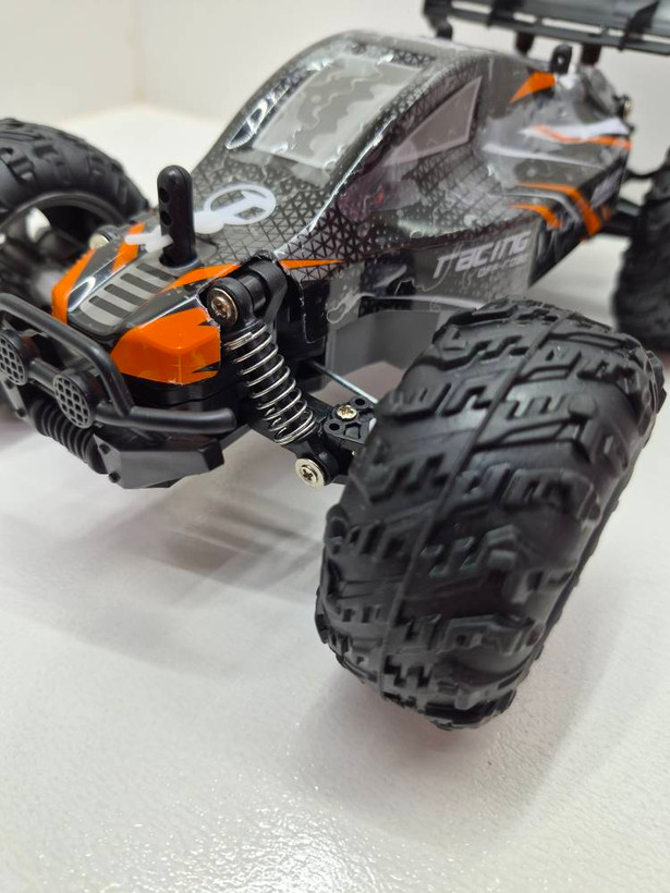 ماشین کنترلی آفرود Rock Crawler باطریخور شارژی Super Racing Car