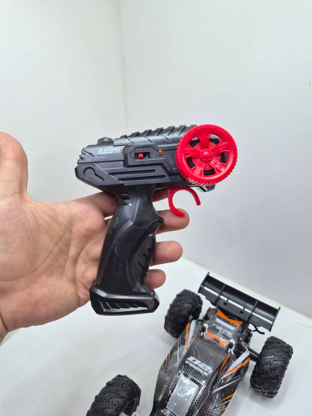 ماشین کنترلی آفرود Rock Crawler باطریخور شارژی Super Racing Car